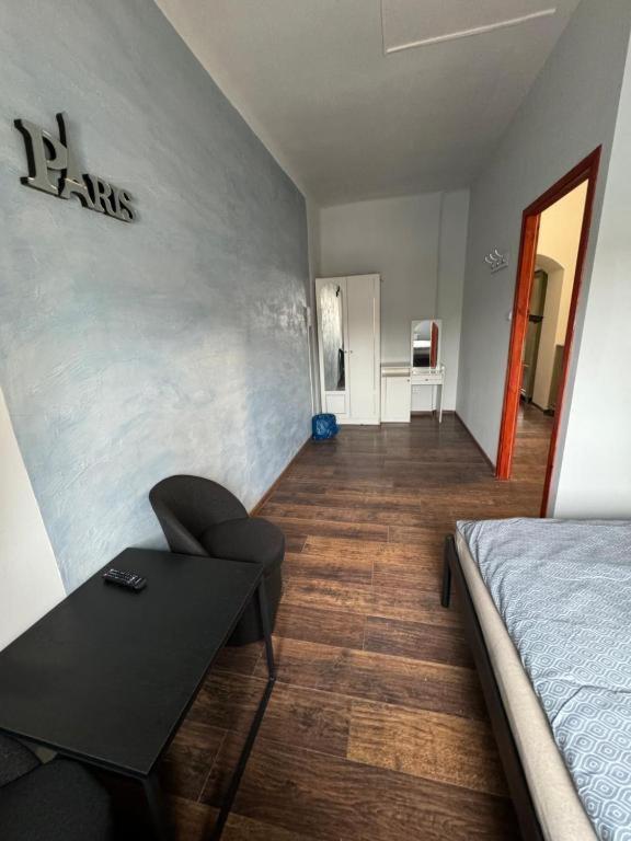 Hotelowe Pokoje Paris -Rynek Centrum- City One Келце Екстериор снимка