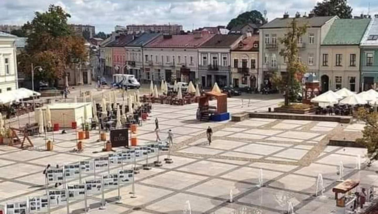 Hotelowe Pokoje Paris -Rynek Centrum- City One Келце Екстериор снимка